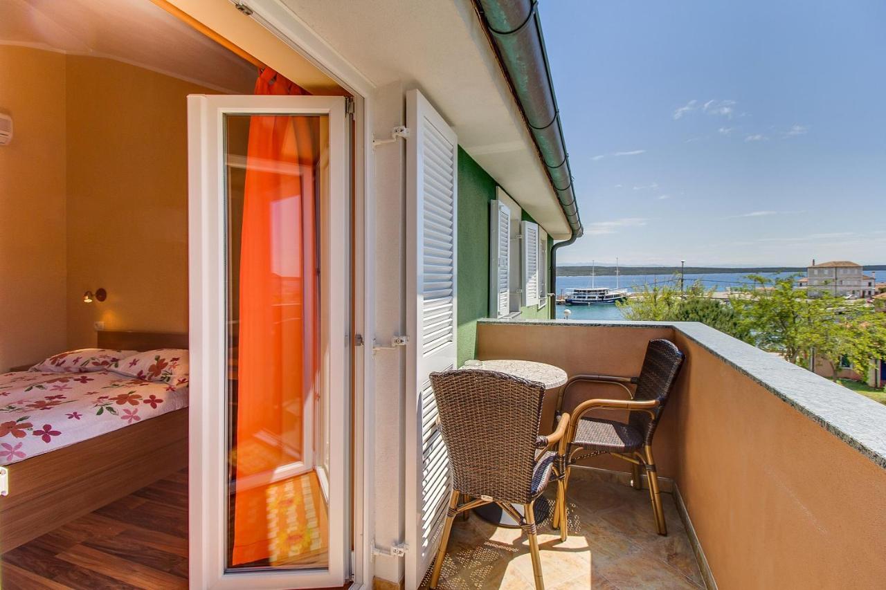 Apartments And Rooms By The Sea Nerezine, Losinj - 11815 Zewnętrze zdjęcie