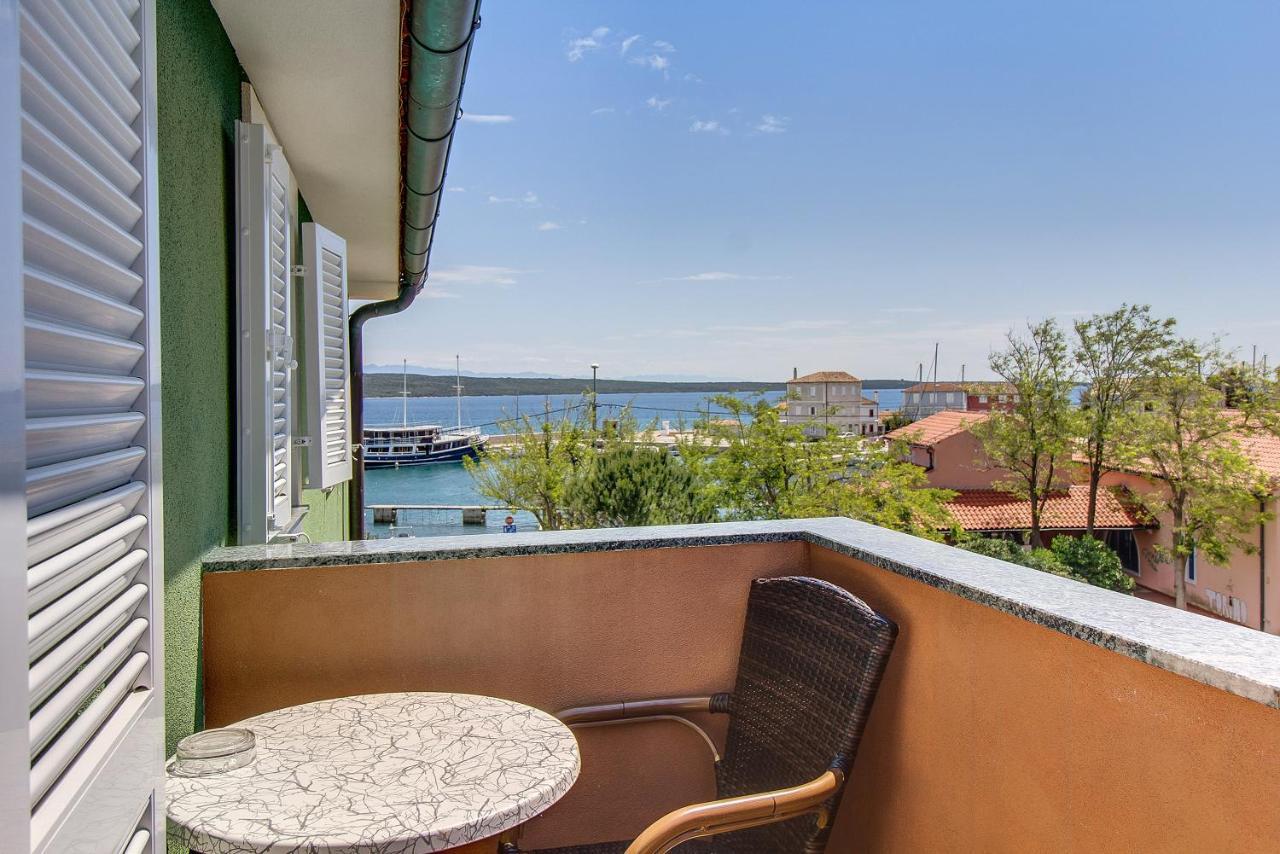 Apartments And Rooms By The Sea Nerezine, Losinj - 11815 Zewnętrze zdjęcie