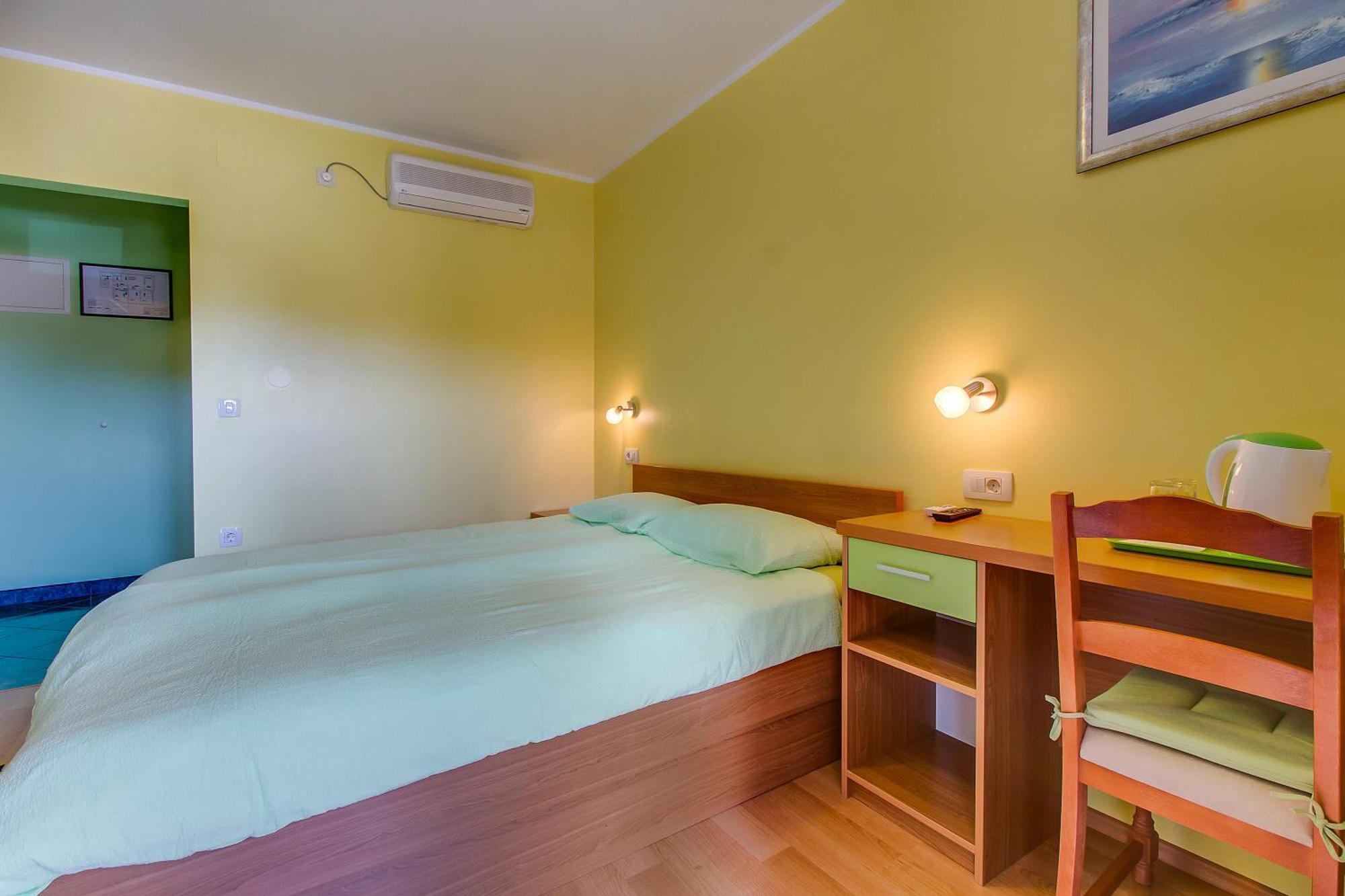 Apartments And Rooms By The Sea Nerezine, Losinj - 11815 Pokój zdjęcie